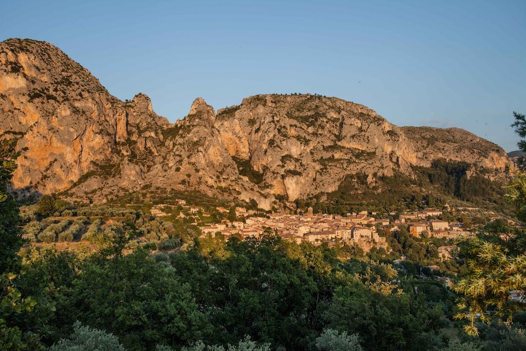 La Bonne Etoile - The Good Star Apartment Moustiers-Sainte-Marie Phòng bức ảnh